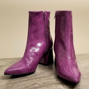Purple glossy L'Intervalle heeled ankle boots
